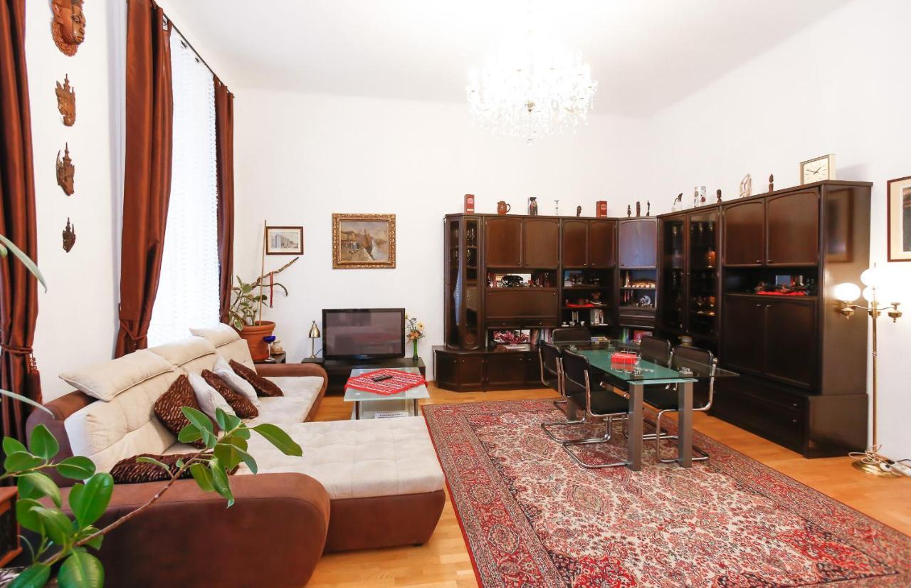 Opera Appartement Wenen